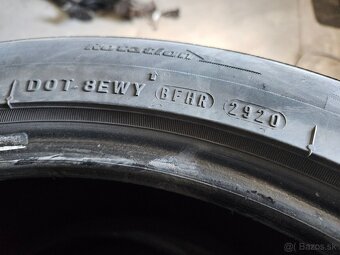 Zimné pneu Nexen 275/40R19 - 3