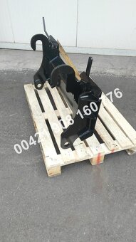 Predám adaptér JCB qfit / EURO traktor, čelný nakladač... - 3