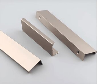 Úchytky na hranu dvierok 12 cm (champange) - 3