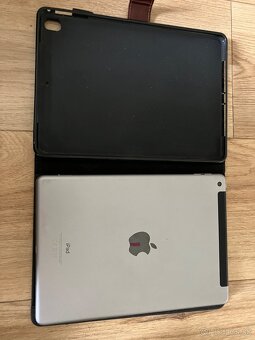 Apple iPad 6. generacie - 3