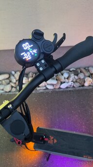 KuKirin M4 Max - E-kolobežka (275km) - 3