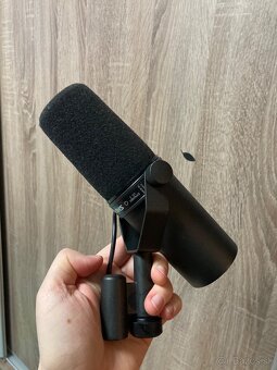 Shure SM7B + predzosilovač Cloud CL-1 - 3