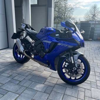 Yamaha R1 2021 - 3