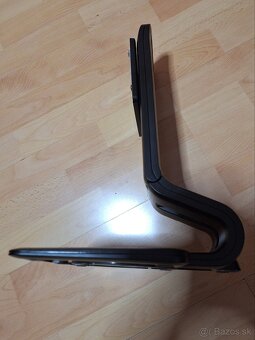 Stojan monitoru. - 3