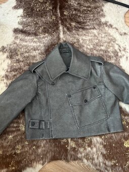 Koženkova bunda - 3