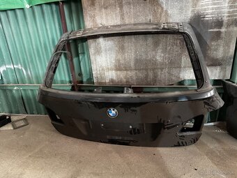 Kufrove dvere na BMW e61 - 3