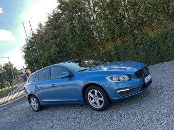 Volvo V60 D3 2.0L 150k Momentum Geartronic - 3
