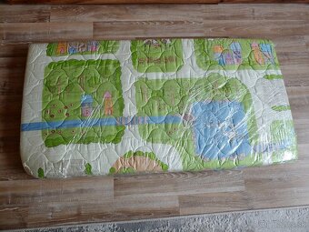 Predám postieľku a matrac + ostatné zdarma - 3