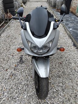 Suzuki bandit S650 - 3