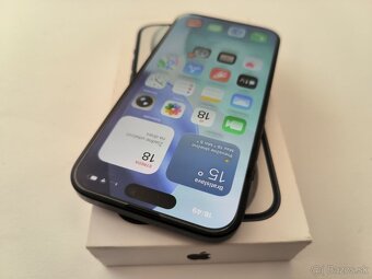 apple iphone 15 256gb Midnight / Batéria 85% - 3