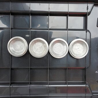 Predám PUKLICKY stredové krytky na otviraky Skoda SKODA 110R - 3