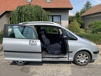 Peugeot 1007 - 3