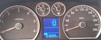 Hyundai i30 1.6 CRDi VGT 115k Premium A/T Automat - 3