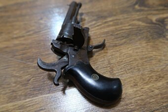 Predám Historický Revolver LEFAUCHEUX 7mm - 3