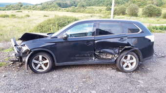 Mitsubishi Outlander - 3