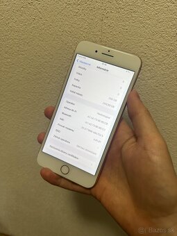 iPhone 8 Plus 256GB Zlata - 3