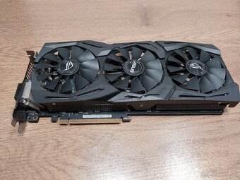 ASUS ROG STRIX GAMING GTX1070 OC DirectCU III 8 GB - 3