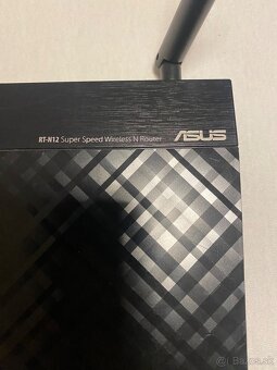 Predám router Asus RT-N12 - 3