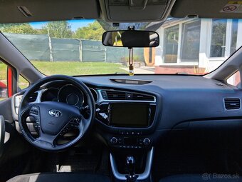 Predam Kia Ceed AC Kombi R.V.2015. CRDI 100KW. - 3