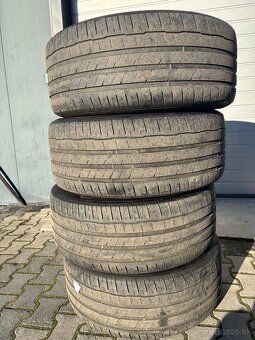 285 45 r21 audi Q8 Q7 - 3