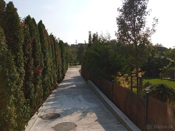 Lukratívny stavebný pozemok v obci Lozorno - 3