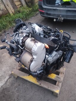 Predám motor 1,6 TDI 77 kw CLHC volkswagen group - 3
