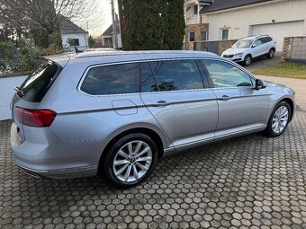 Volkswagen Passat Variant 2.0 TDI EVO Elegance DSG - 3