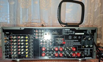 Yamaha RX-V650 - 3