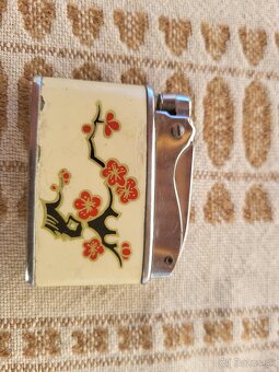 Predám starý zapalovač - 3