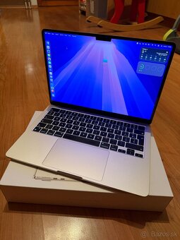 MacBook AIR M2 256GB Starlight - 3