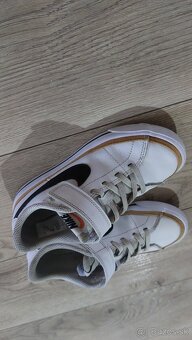 Tenisky nike,velkost 31 - 3