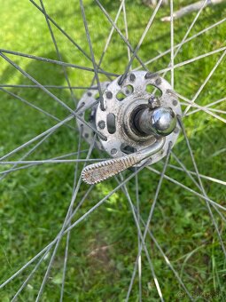 Závodný bicykel peugeot s odznakom - 3