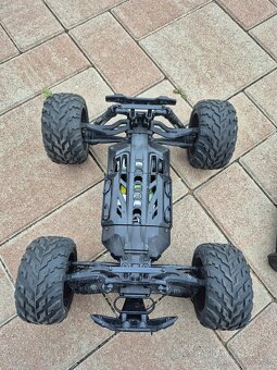 RC auto warrior monster truck 1/12 RTR blackzon - 3