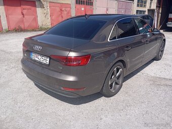 Audi A4 sedan - 3