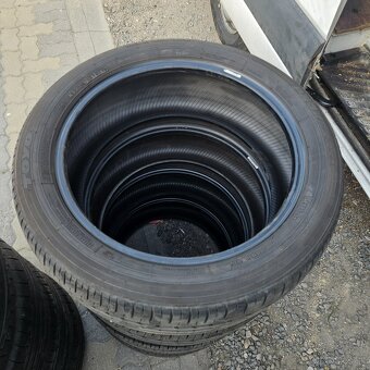 215/50 r18 Toyo - 3