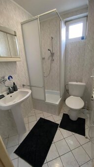 Garsonka s klimatizáciou, parkovaním, internetom - 3