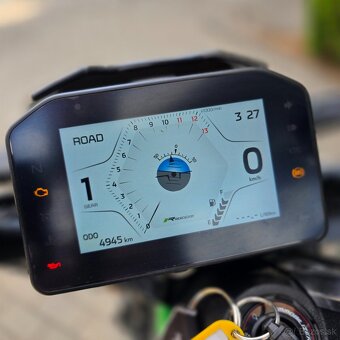 Kawasaki Z900 SE 2025 - iba 4950 km - 3