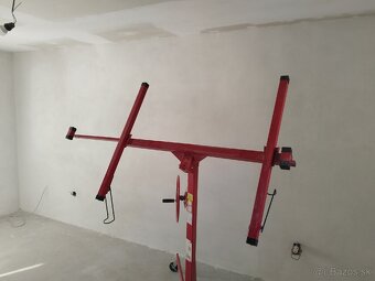 Zdvihak na osb a sadrokarton - 3