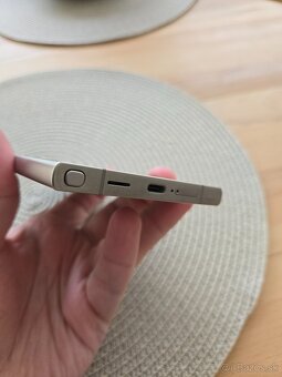 Samsung Galaxy S24 ultra - 3