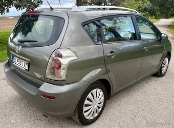TOYOTA COROLLA VERSO 1.6VVT-i - 3