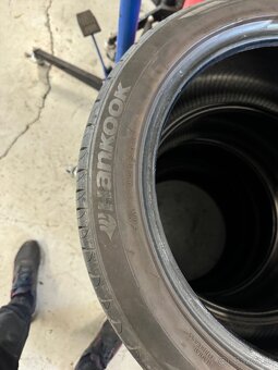 Hankook 225/45r17 letne dezén cca 5,5 mm - 3