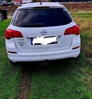 Opel Astra Sports Tourer - 3
