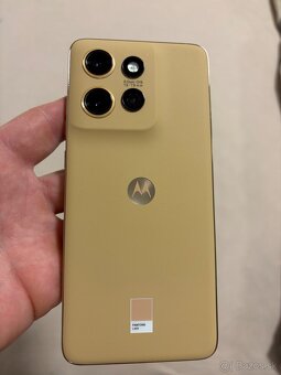 Predám Motorola Edge 50 neo - 3