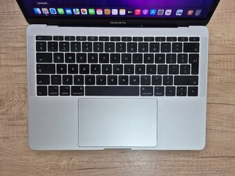MacBook Pro (13-inch, late 2016, Two Thunderbolt 3 ports) - 3