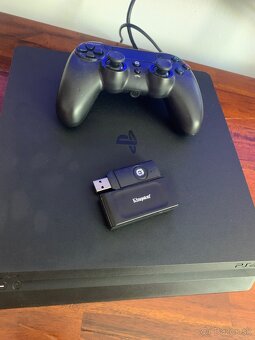 Predám Ps4 Slim 500 GB - 3