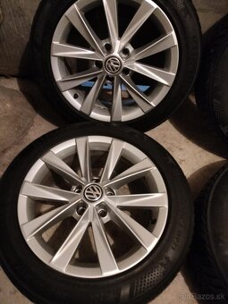 4ks alu disky orig. Vw 5x112 R17 pneu 205/55 R17 8mm - 3