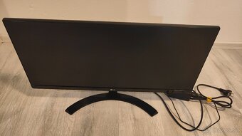 Monitor LG - 3