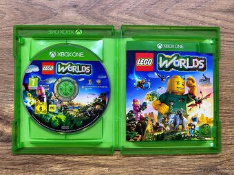Hra LEGO Worlds na Xbox One - 3