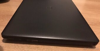 Predám plnefunkčný Notebook značky Dell Vostro 3590 - 3