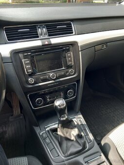 Predám škodu superb 2 .0TDI - 3